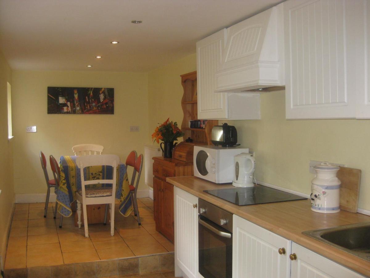Newhall Glasgow Bagian luar foto