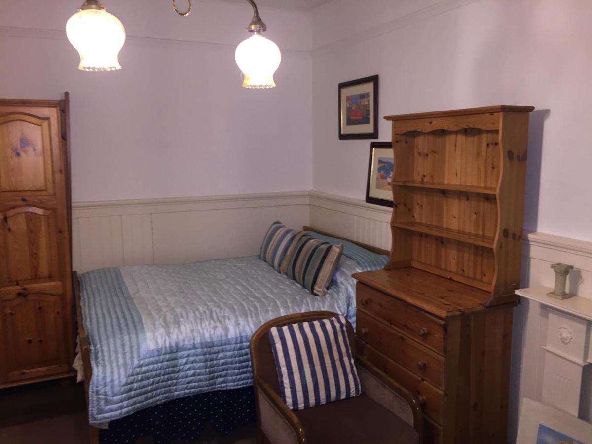 Newhall Glasgow Bagian luar foto