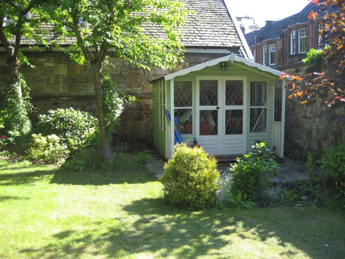 Newhall Glasgow Bagian luar foto