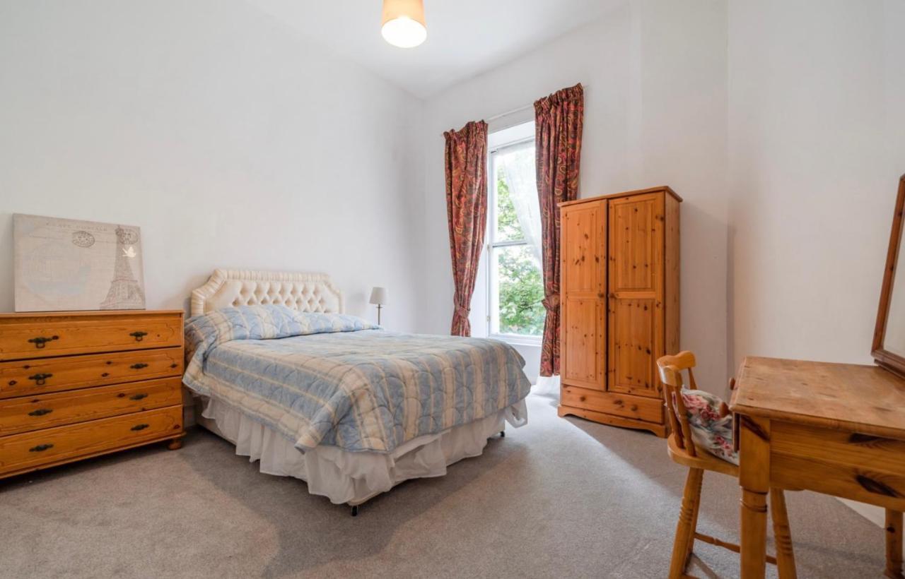 Newhall Glasgow Bagian luar foto