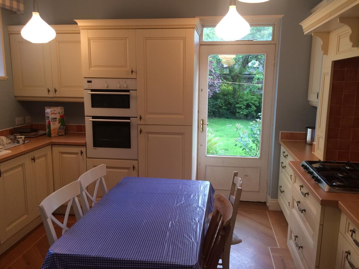 Newhall Glasgow Bagian luar foto